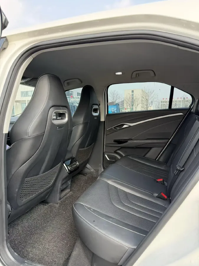 2021 Roewe RX5 1.5T 181HP L4 7DCT,autocango,china used car exporter,china ev exporter,chinese used car exporter,chinese used ev exporter