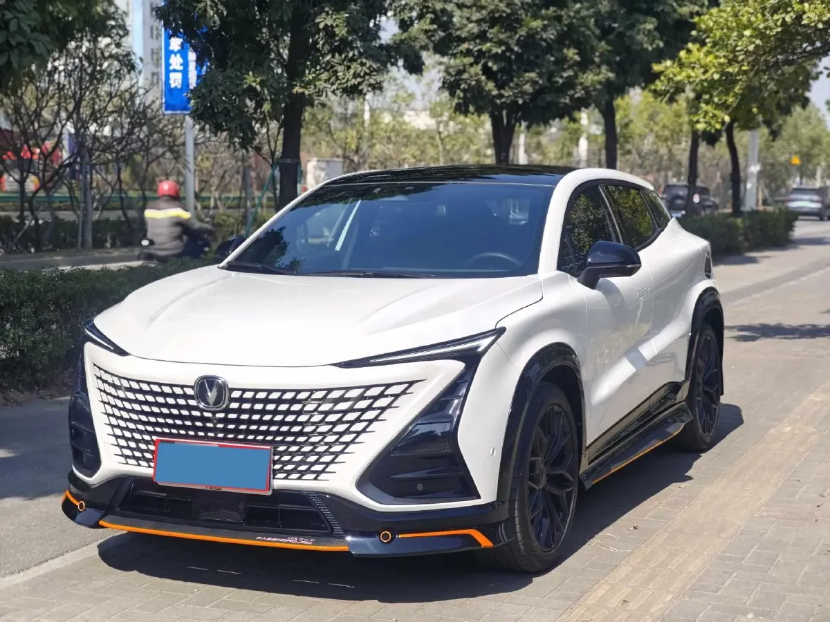 2022 ChangAn UNI-T 1.5T 188HP L4 7DCT,autocango,china used car exporter,china ev exporter,chinese used car exporter,chinese used ev exporter