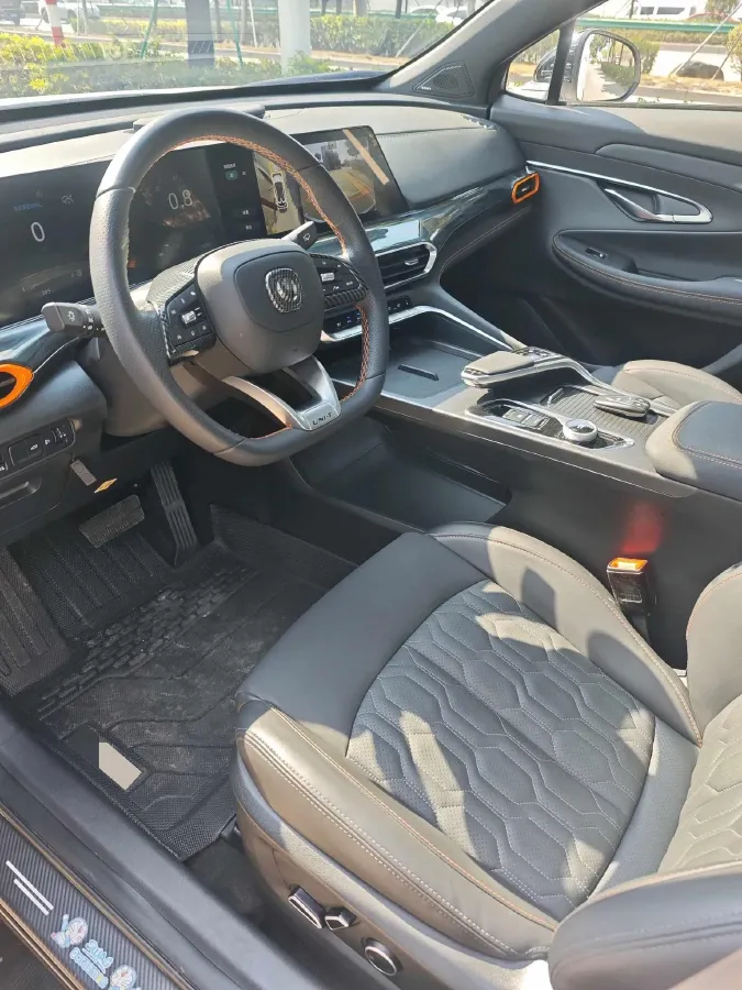 2022 ChangAn UNI-T 1.5T 188HP L4 7DCT,autocango,china used car exporter,china ev exporter,chinese used car exporter,chinese used ev exporter