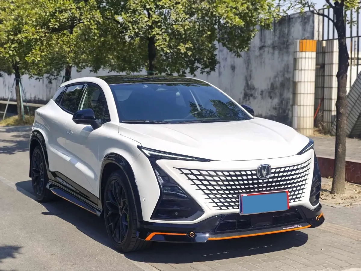2022 ChangAn UNI-T 1.5T 188HP L4 7DCT,autocango,china used car exporter,china ev exporter,chinese used car exporter,chinese used ev exporter