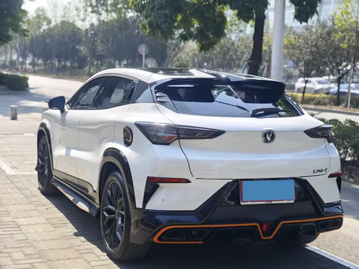 2022 ChangAn UNI-T 1.5T 188HP L4 7DCT,autocango,china used car exporter,china ev exporter,chinese used car exporter,chinese used ev exporter