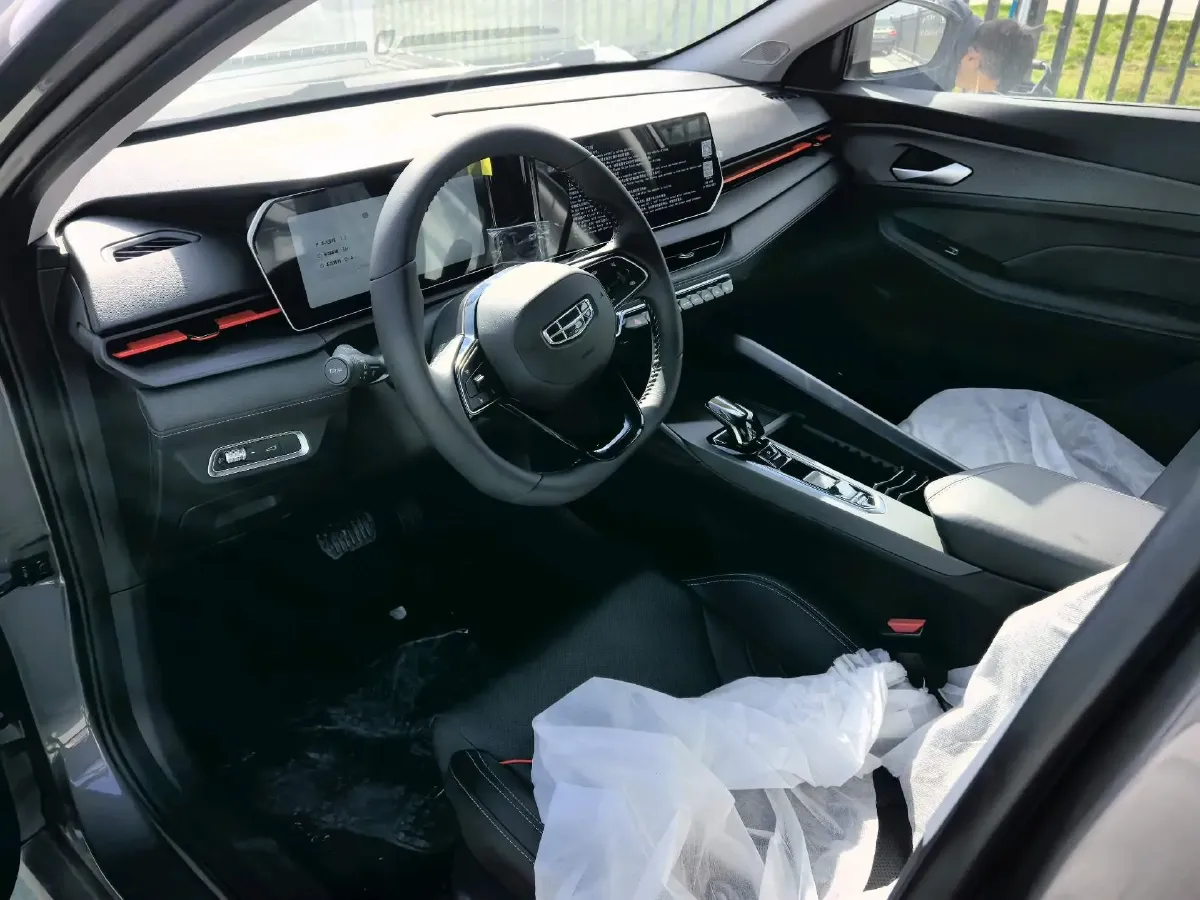 2024 Geely Binray 1.5T 181HP L4 7DCT,autocango,china used car exporter,china ev exporter,chinese used car exporter,chinese used ev exporter