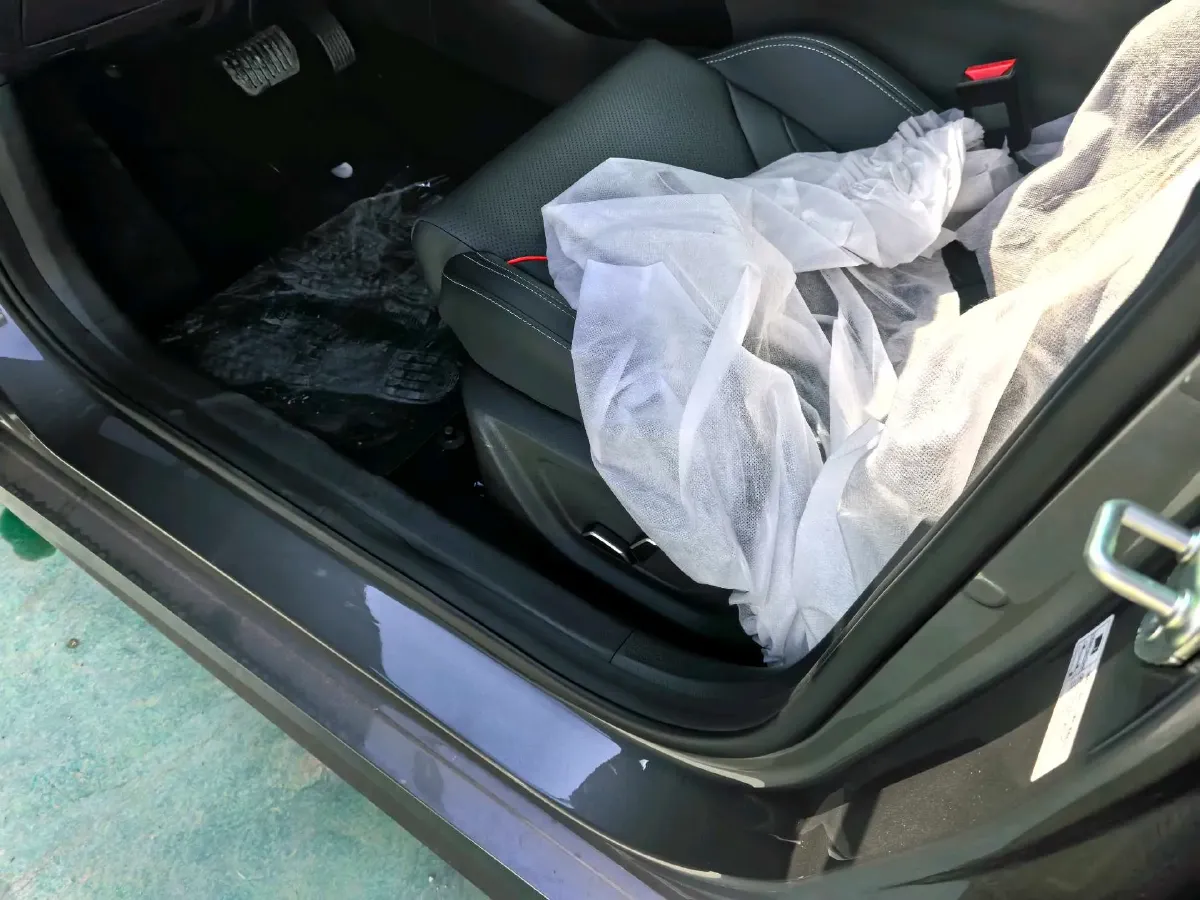 2024 Geely Binray 1.5T 181HP L4 7DCT,autocango,china used car exporter,china ev exporter,chinese used car exporter,chinese used ev exporter