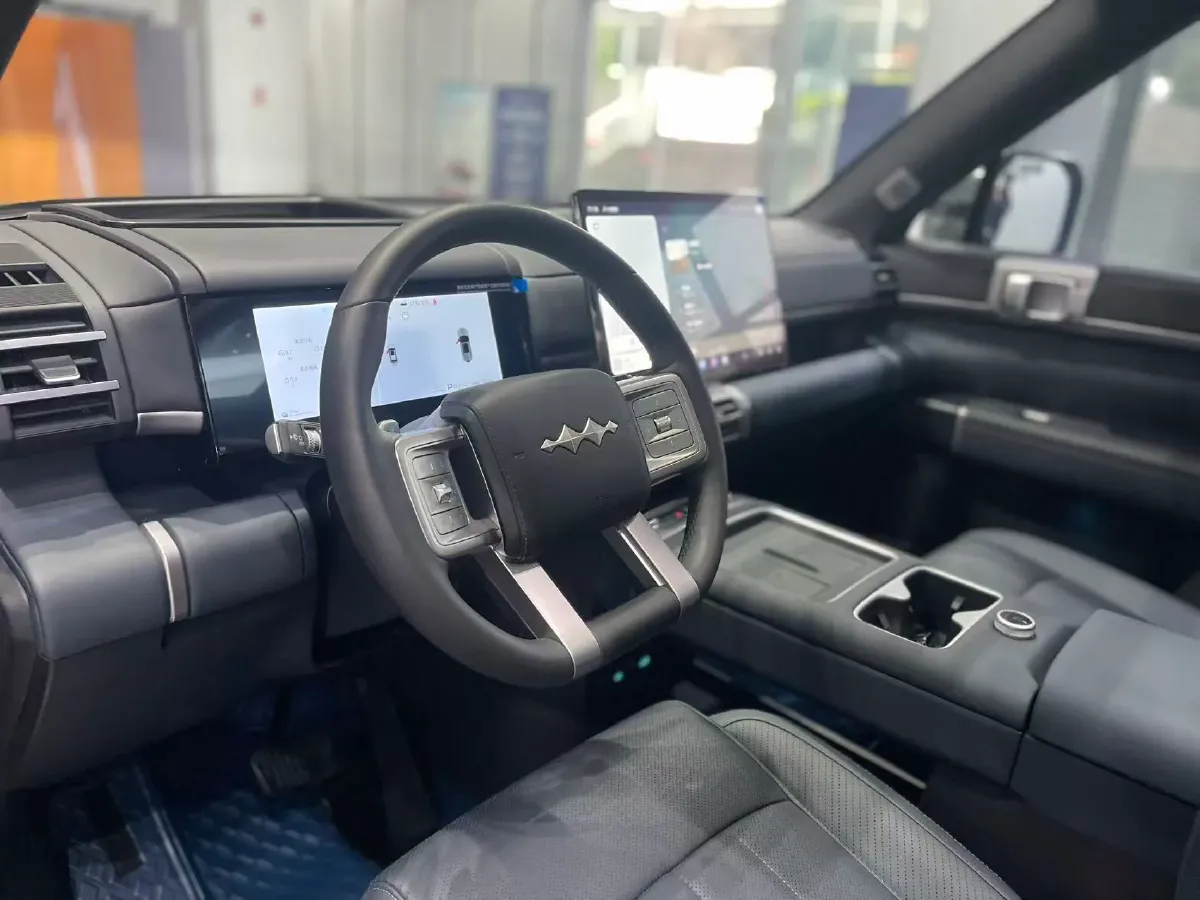 2025 FangChengBao Tai 7 1.5T 156HP L4 E-CVT PHEV,autocango,china used car exporter,china ev exporter,chinese used car exporter,chinese used ev exporter