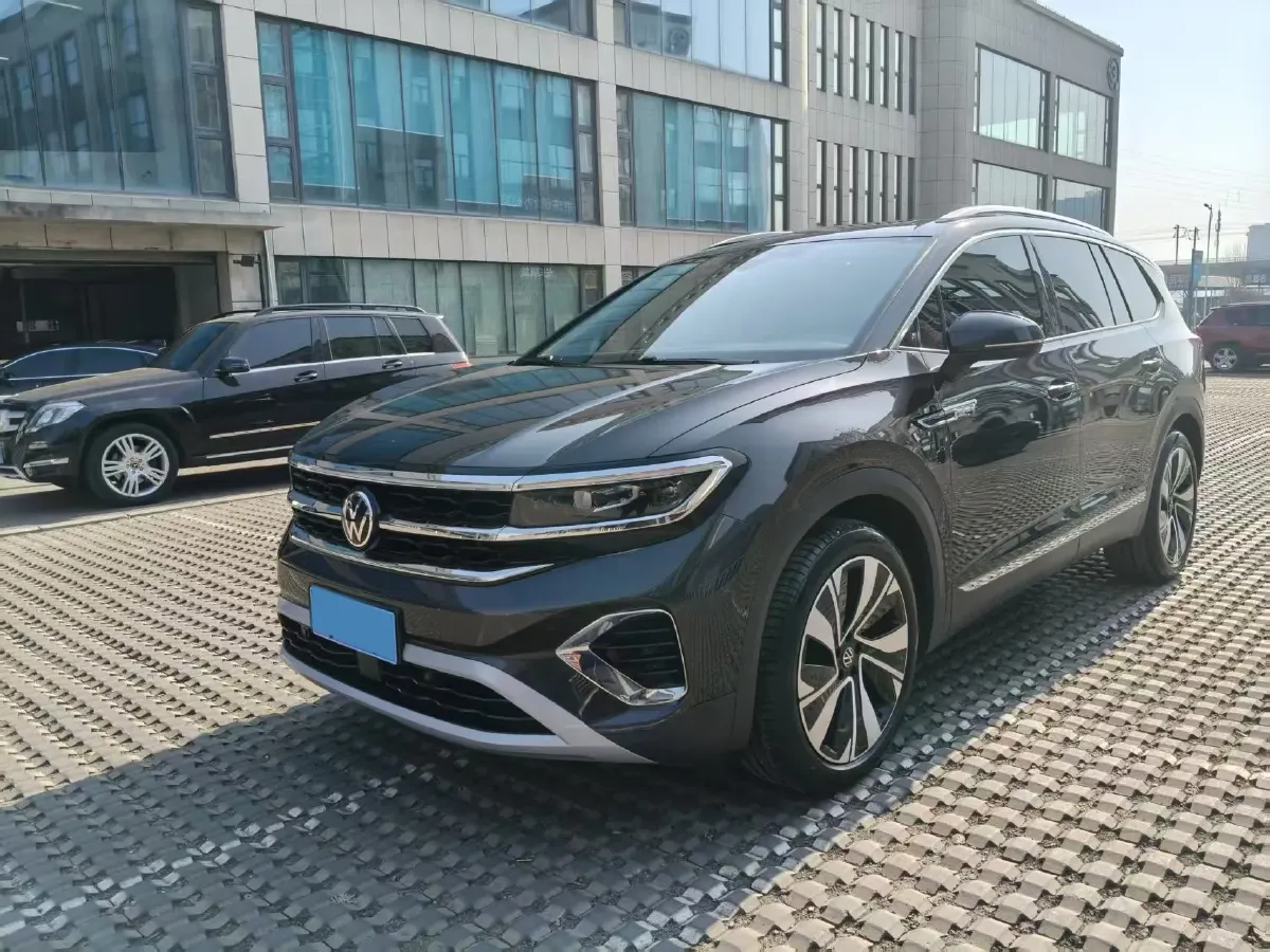 2022 Volkswagen Talagon 2.0T 220HP L4 7DCT,autocango,china used car exporter,china ev exporter,chinese used car exporter,chinese used ev exporter