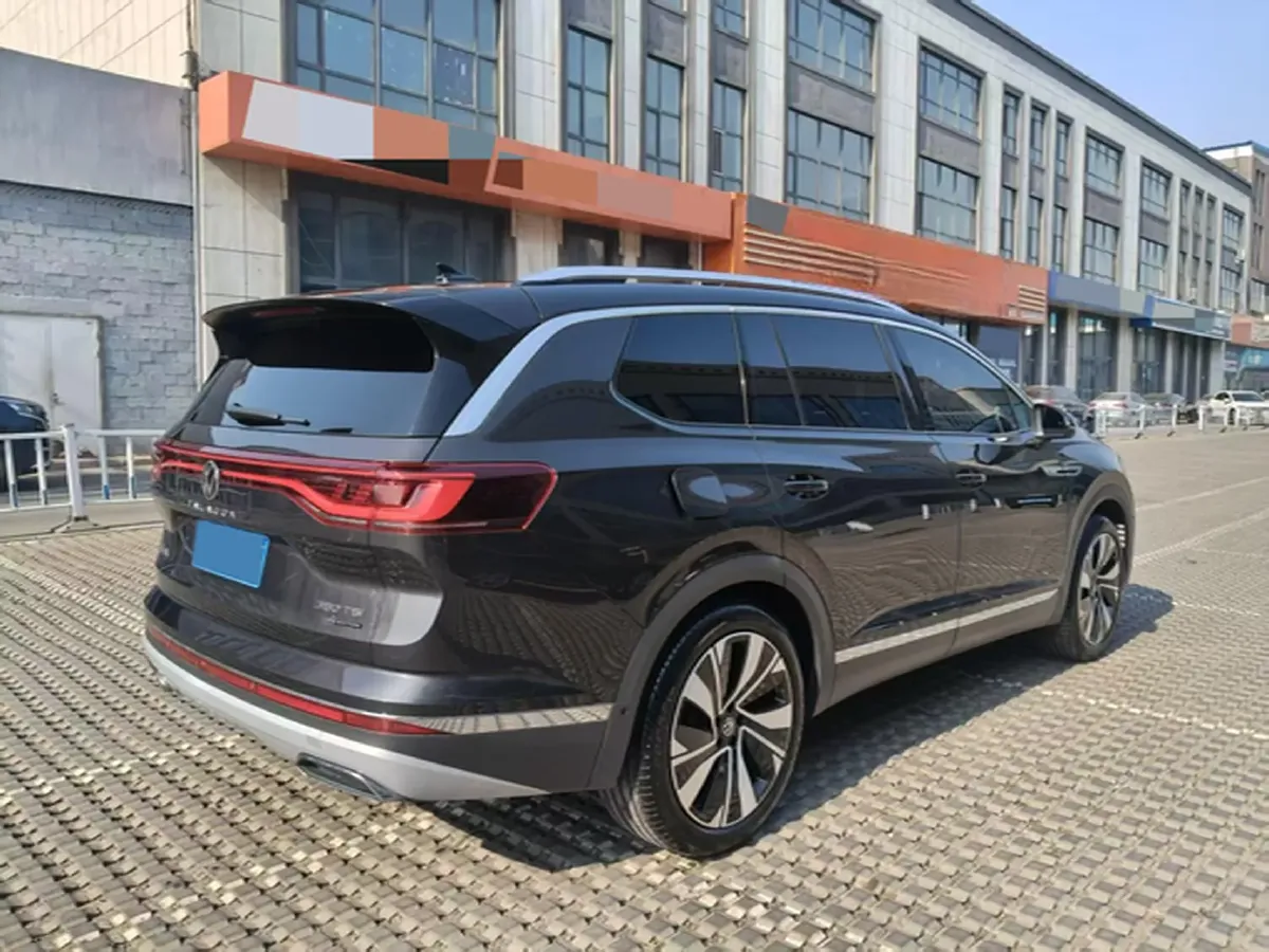 2022 Volkswagen Talagon 2.0T 220HP L4 7DCT,autocango,china used car exporter,china ev exporter,chinese used car exporter,chinese used ev exporter