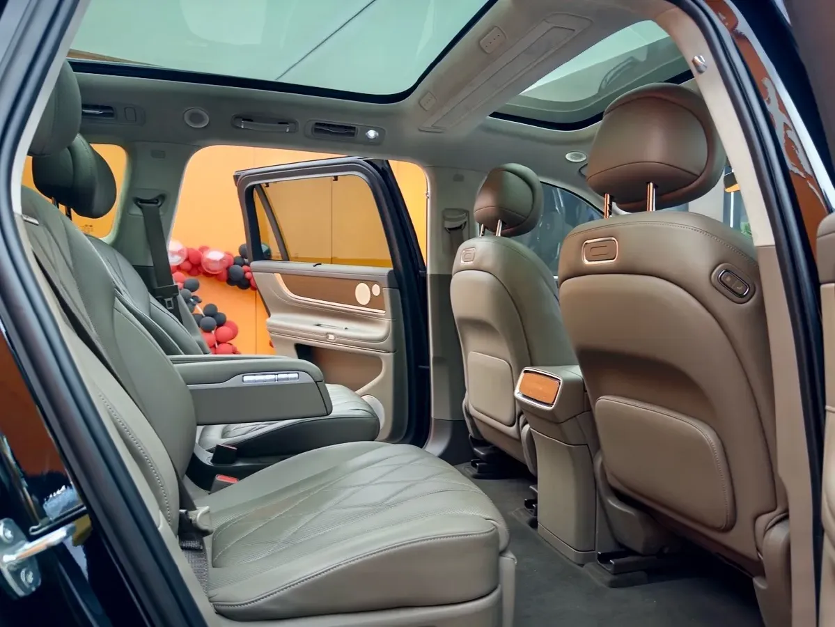 2024 AITO AITO M9 1.5T 152HP L4 REEV 42KWH,autocango,china used car exporter,china ev exporter,chinese used car exporter,chinese used ev exporter