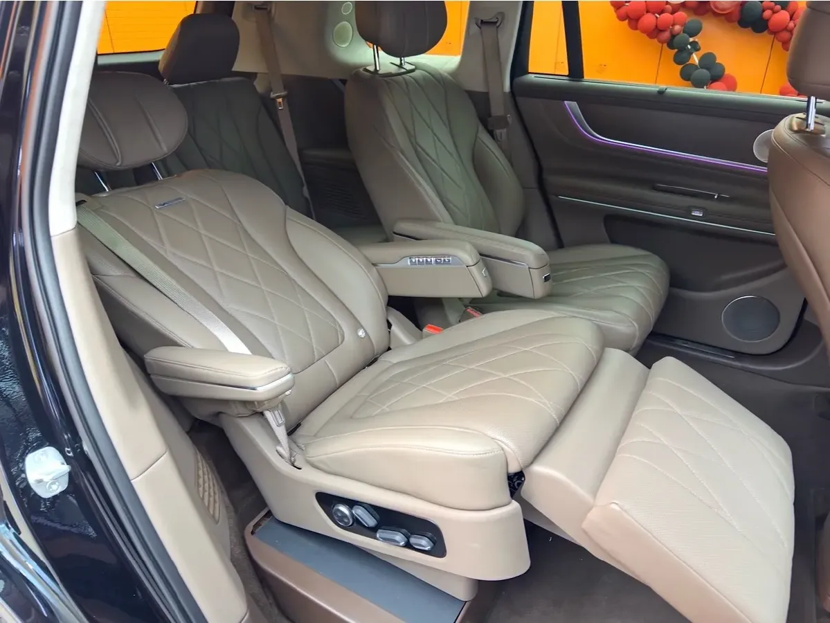 2024 AITO AITO M9 1.5T 152HP L4 REEV 42KWH,autocango,china used car exporter,china ev exporter,chinese used car exporter,chinese used ev exporter