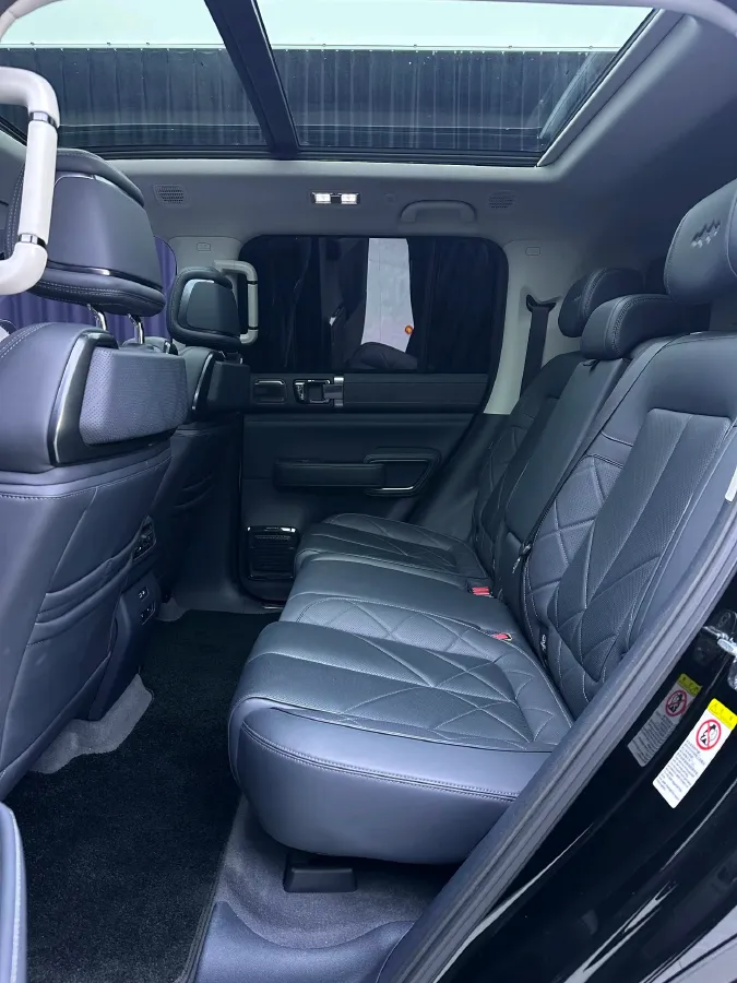 2023 FangChengBao Bao 5 1.5T 194HP L4 E-CVT PHEV 31.8KWH,autocango,china used car exporter,china ev exporter,chinese used car exporter,chinese used ev exporter