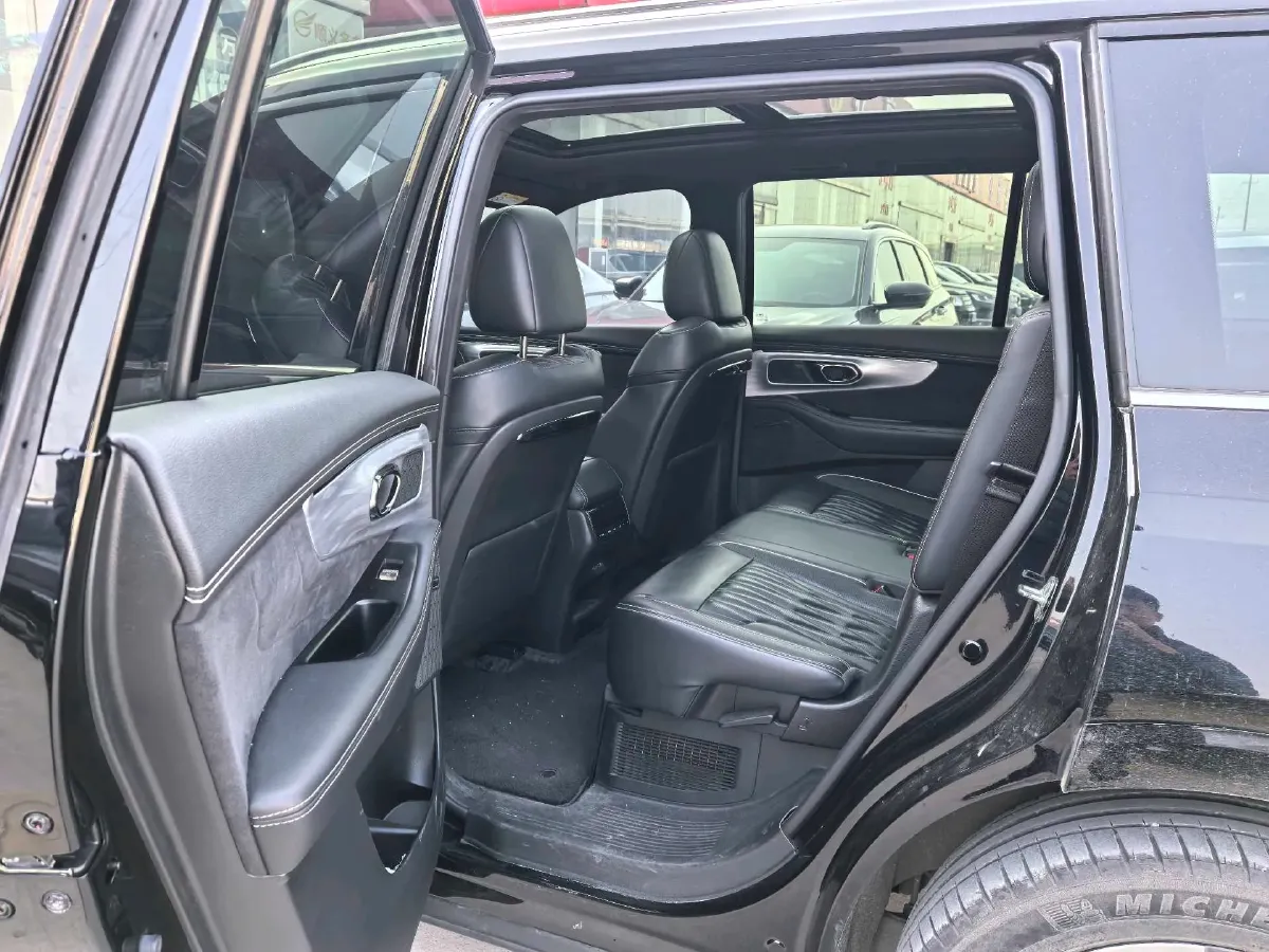 2022 GAC Trumpchi GS8 2.0T 190HP L4 E-CVT Hybrid,autocango,china used car exporter,china ev exporter,chinese used car exporter,chinese used ev exporter