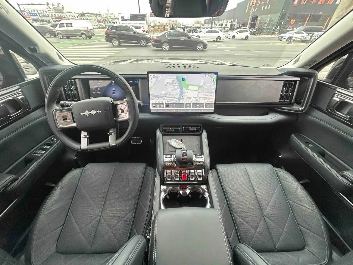 2025 FangChengBao Bao 5 1.5T 194HP L4 E-CVT PHEV 31.8KWH,autocango,china used car exporter,china ev exporter,chinese used car exporter,chinese used ev exporter