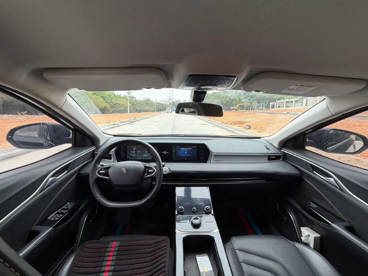 2021 Roewe RX5 1.5T 181HP L4 7DCT,autocango,china used car exporter,china ev exporter,chinese used car exporter,chinese used ev exporter