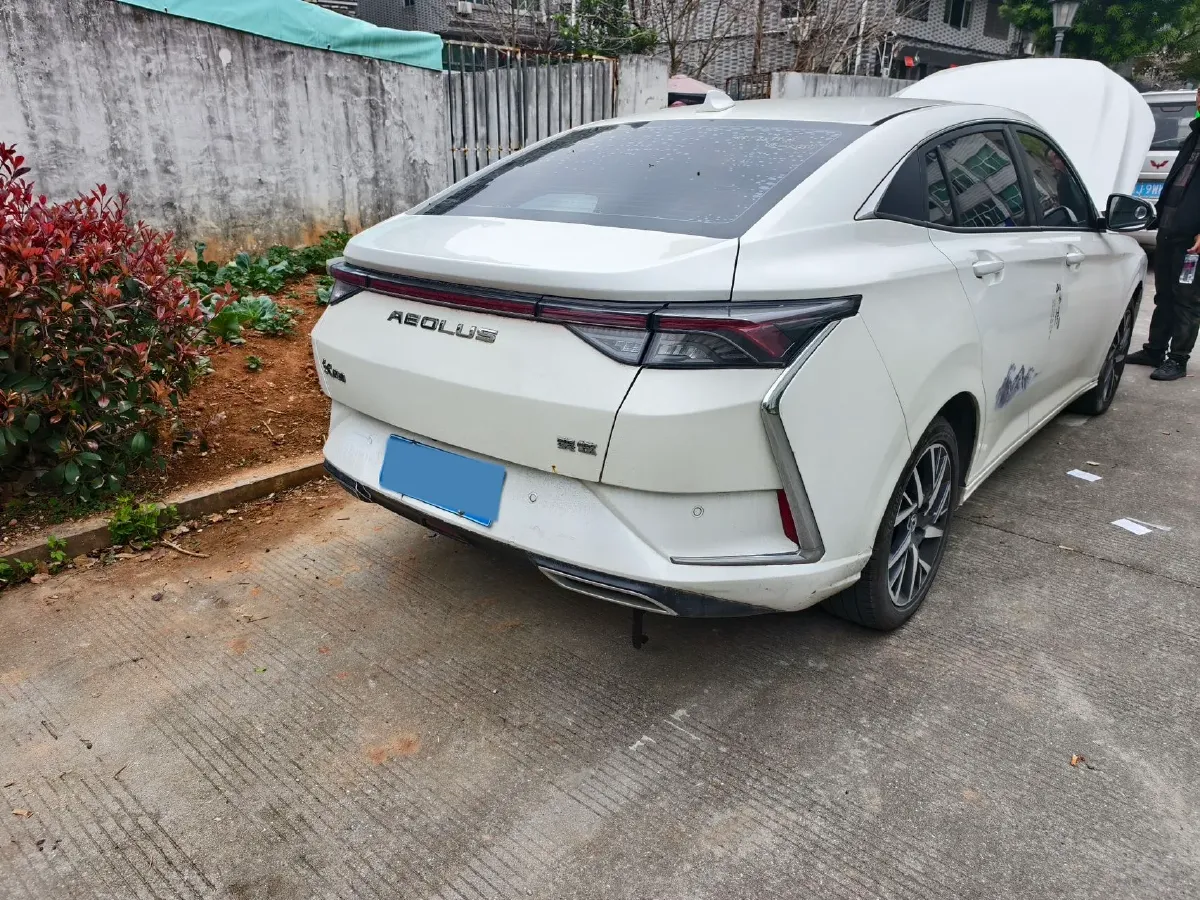 2020 DongFeng Aeolus YiXuan 1.5T 150HP L4 6DCT,autocango,china used car exporter,china ev exporter,chinese used car exporter,chinese used ev exporter