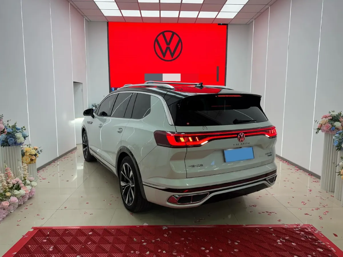 2021 Volkswagen Talagon 2.0T 220HP L4 7DCT,autocango,china used car exporter,china ev exporter,chinese used car exporter,chinese used ev exporter