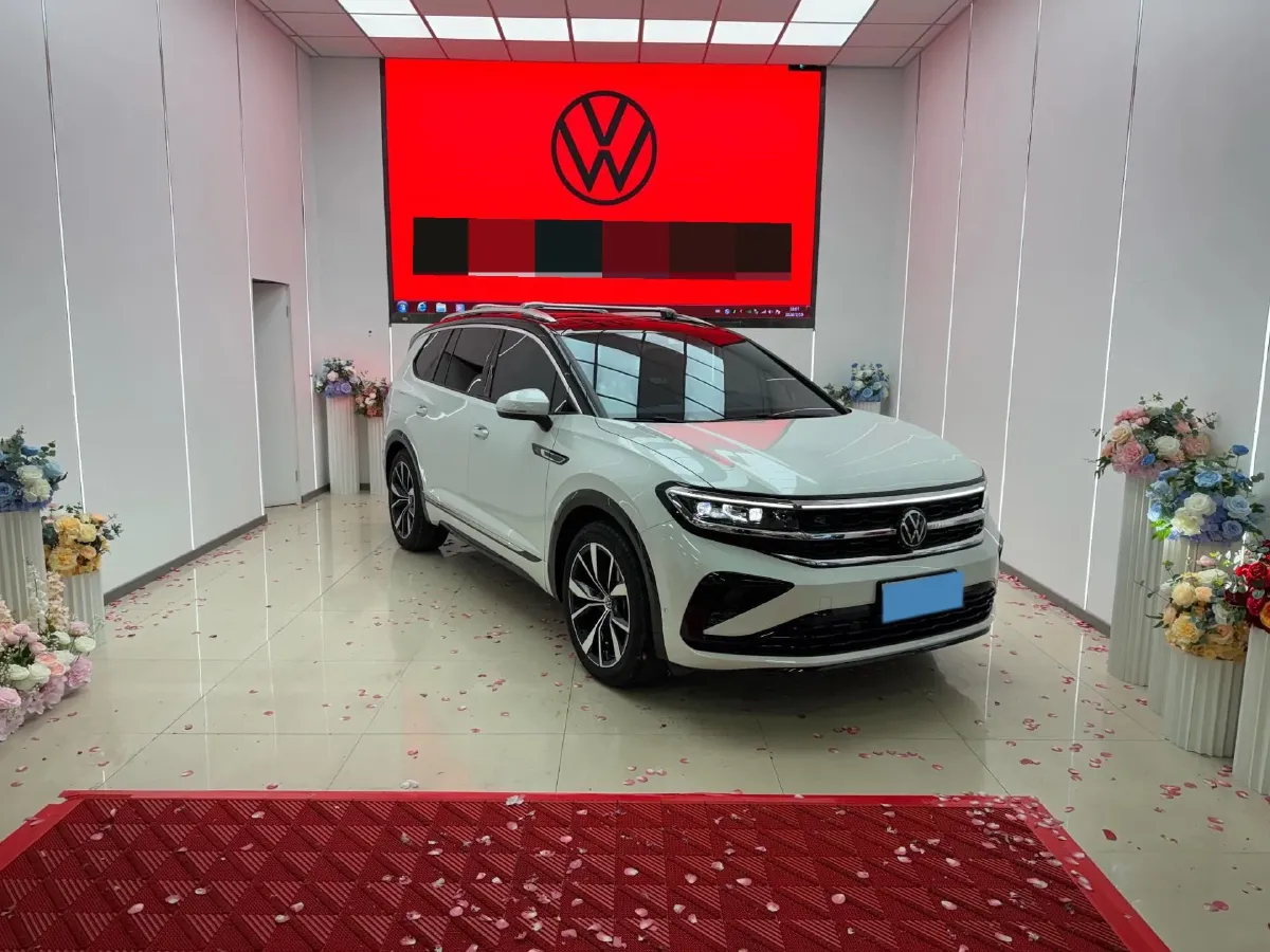 2021 Volkswagen Talagon 2.0T 220HP L4 7DCT,autocango,china used car exporter,china ev exporter,chinese used car exporter,chinese used ev exporter