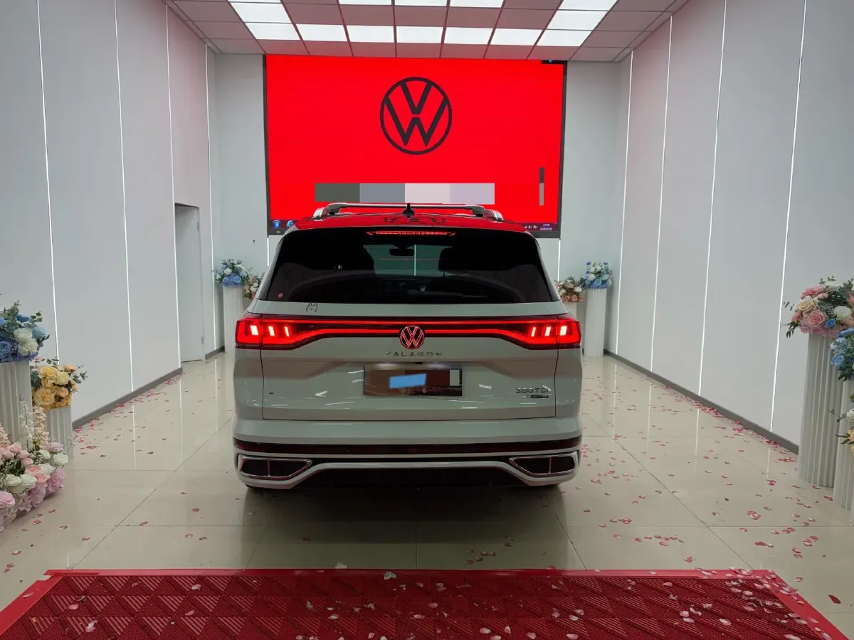 2021 Volkswagen Talagon 2.0T 220HP L4 7DCT,autocango,china used car exporter,china ev exporter,chinese used car exporter,chinese used ev exporter