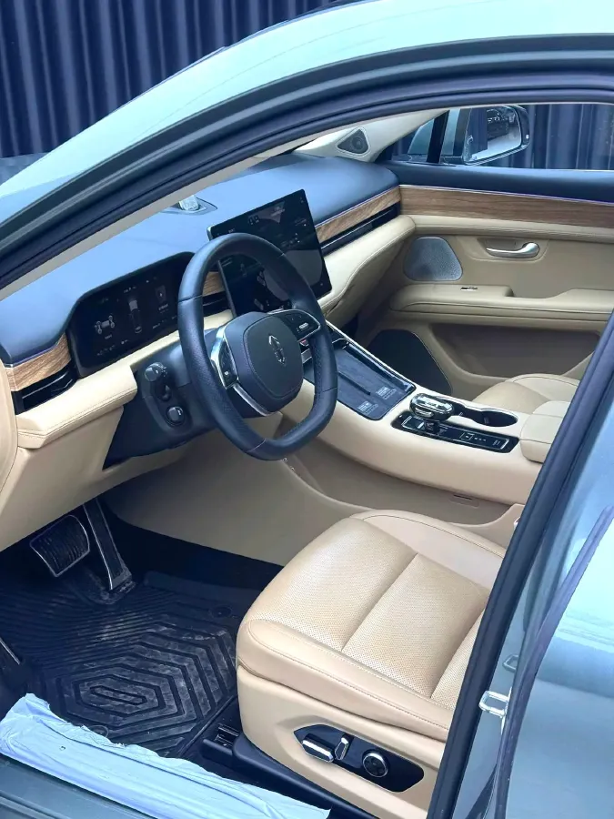 2023 HIMA AITO M5 1.5T 152HP L4 REEV 40KWH,autocango,china used car exporter,china ev exporter,chinese used car exporter,chinese used ev exporter