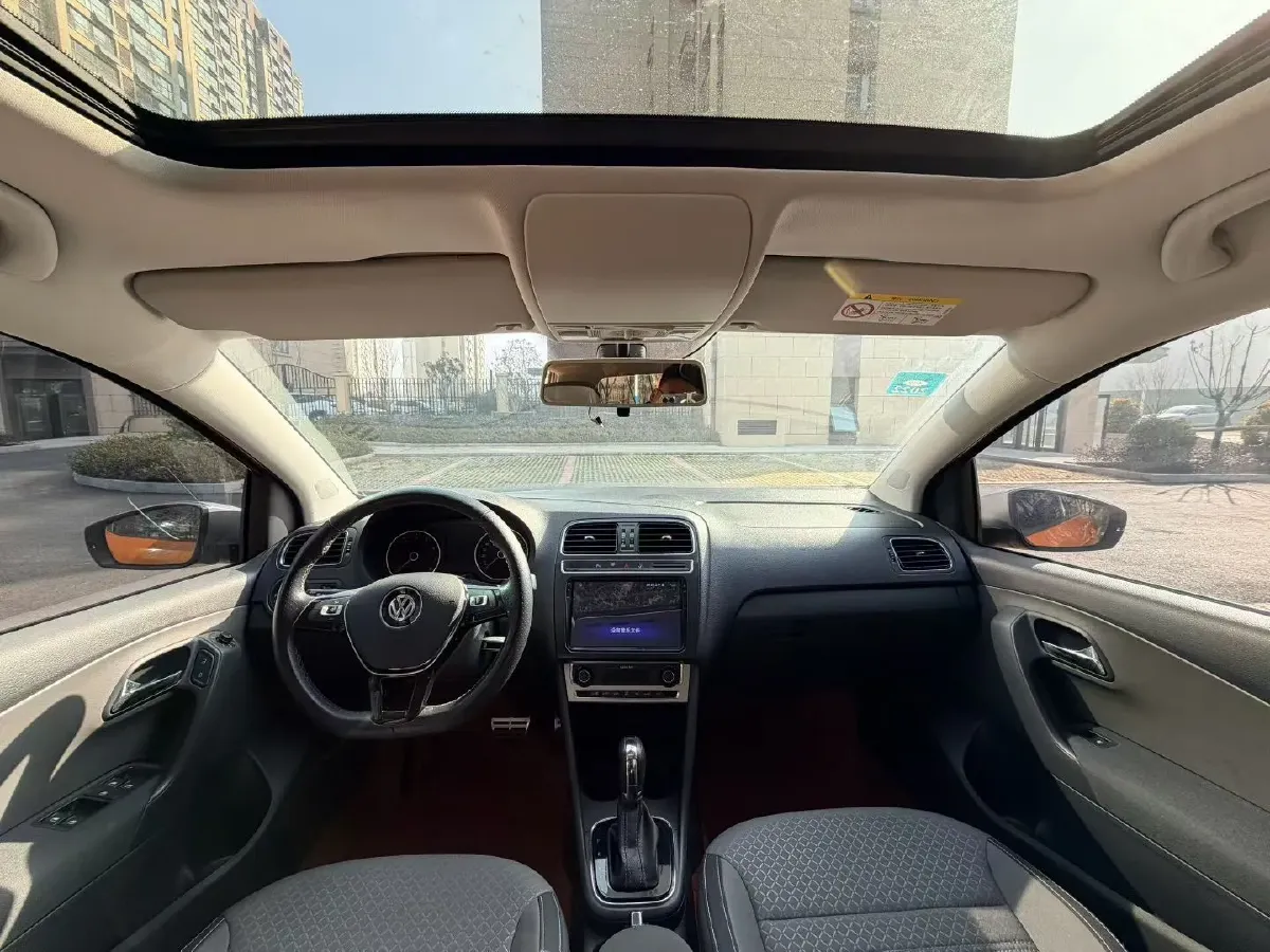 2016 Volkswagen Polo 1.6L 110HP L4 6AT,autocango,china used car exporter,china ev exporter,chinese used car exporter,chinese used ev exporter