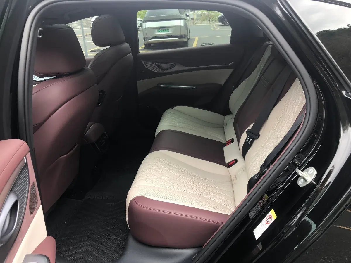 2023 BYD Seal 1.5T 139HP L4 E-CVT PHEV 17.6KWH,autocango,china used car exporter,china ev exporter,chinese used car exporter,chinese used ev exporter