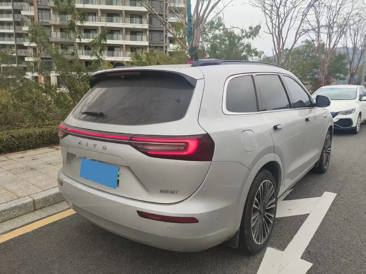 2024 AITO AITO M7 1.5T 152HP L4 REEV 40KWH,autocango,china used car exporter,china ev exporter,chinese used car exporter,chinese used ev exporter