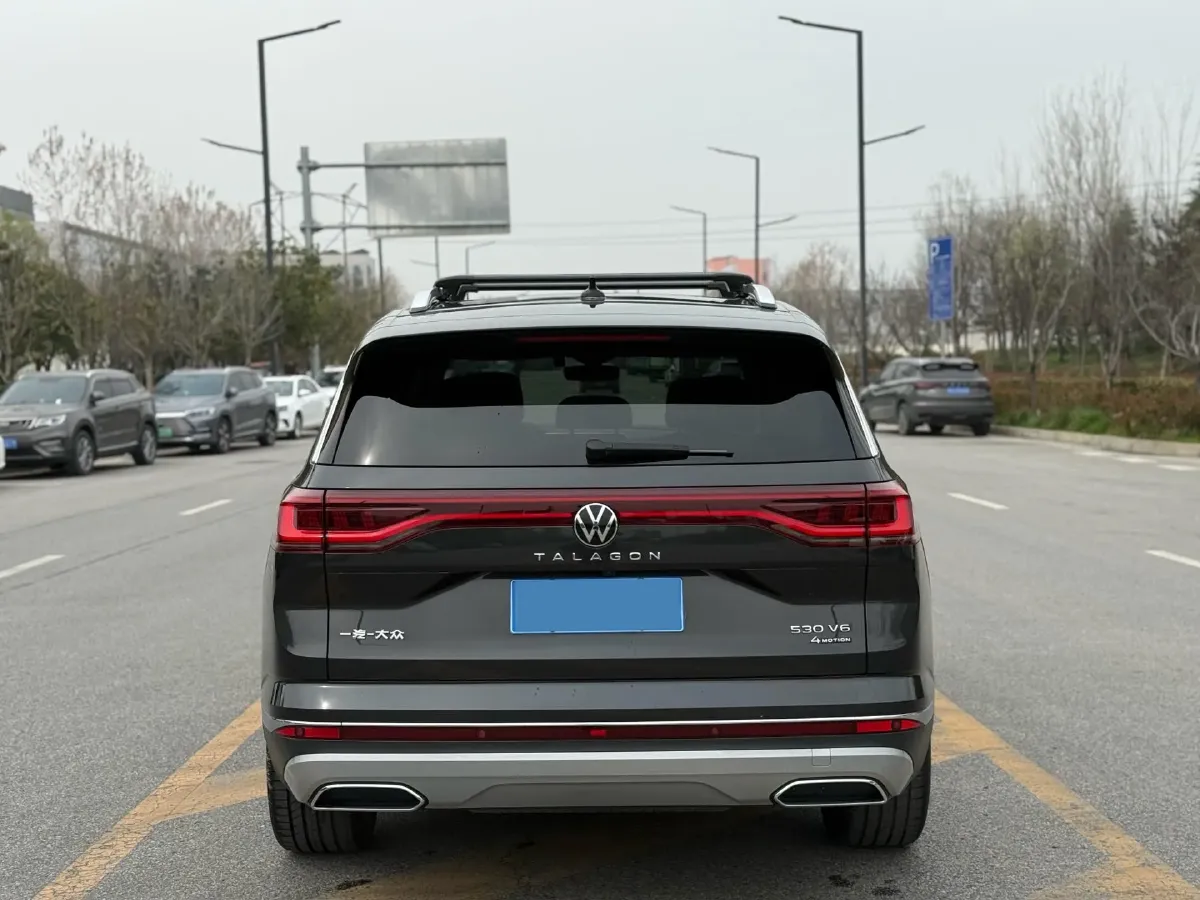 2022 Volkswagen Talagon 2.5T 299HP V6 7DCT,autocango,china used car exporter,china ev exporter,chinese used car exporter,chinese used ev exporter