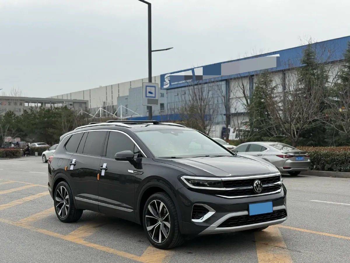 2022 Volkswagen Talagon 2.5T 299HP V6 7DCT,autocango,china used car exporter,china ev exporter,chinese used car exporter,chinese used ev exporter