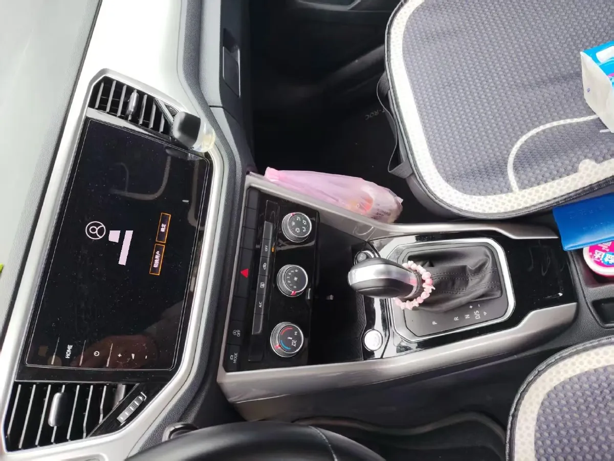 2021 Volkswagen T-Roc 1.4T 150HP L4 7DCT,autocango,china used car exporter,china ev exporter,chinese used car exporter,chinese used ev exporter