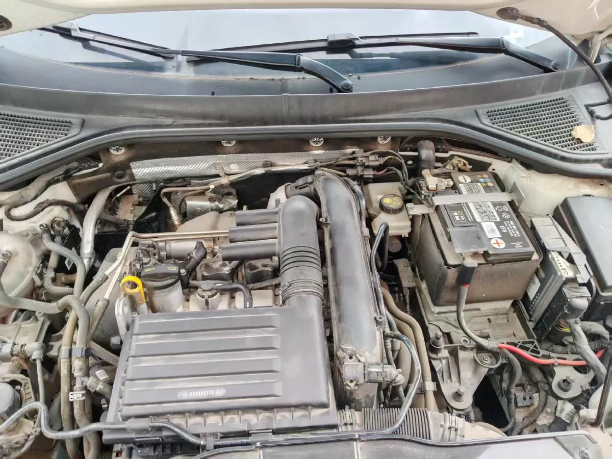 2021 Volkswagen T-Roc 1.4T 150HP L4 7DCT,autocango,china used car exporter,china ev exporter,chinese used car exporter,chinese used ev exporter