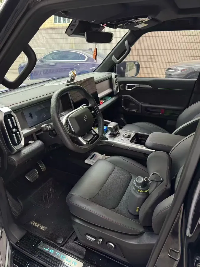 2025 Jetour Traveller 2.0T 254HP L4 7DCT,autocango,china used car exporter,china ev exporter,chinese used car exporter,chinese used ev exporter