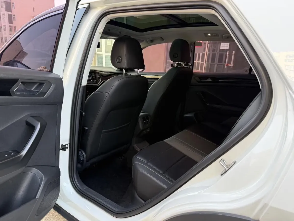 2018 Borgward BX7 2.0T 224HP L4 6AT,autocango,china used car exporter,china ev exporter,chinese used car exporter,chinese used ev exporter