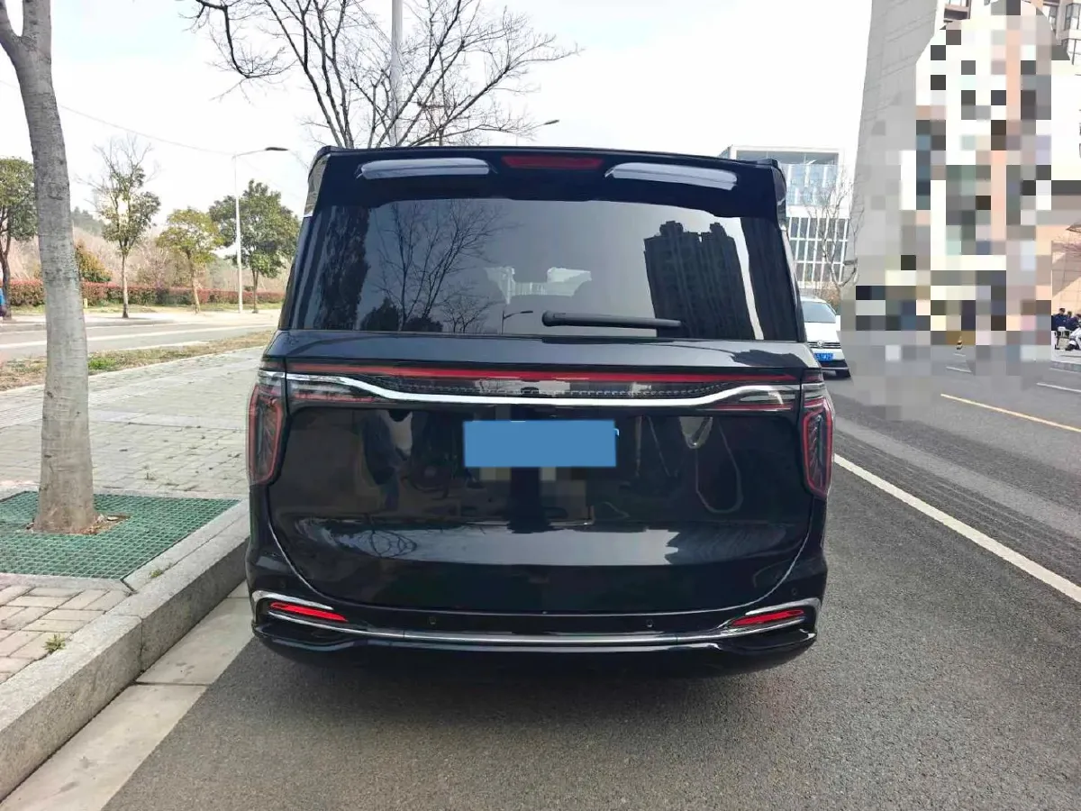 2023 HongQi HQ9 2.0T 252HP L4 8AT,autocango,china used car exporter,china ev exporter,chinese used car exporter,chinese used ev exporter