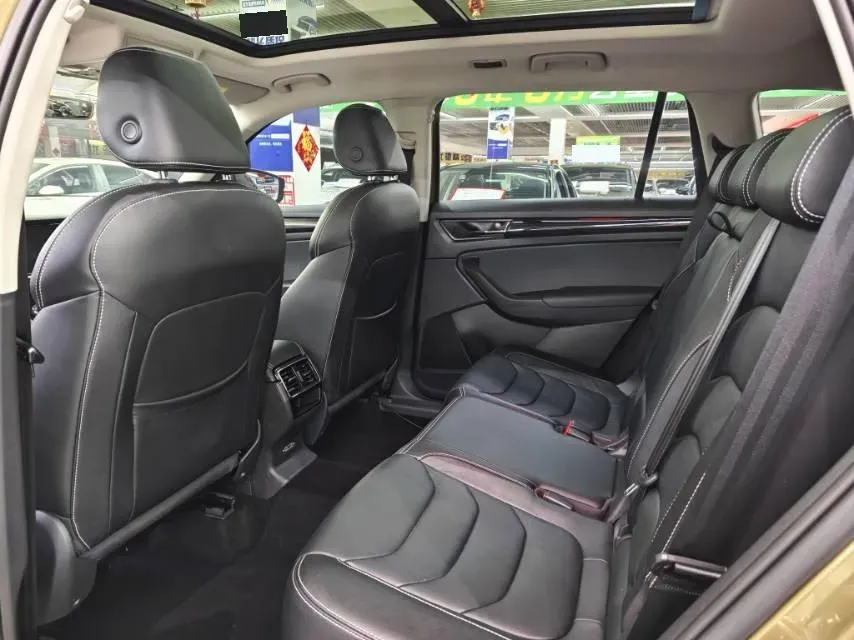 2018 Skoda Kodiak 2.0T 186HP L4 7DCT,autocango,china used car exporter,china ev exporter,chinese used car exporter,chinese used ev exporter