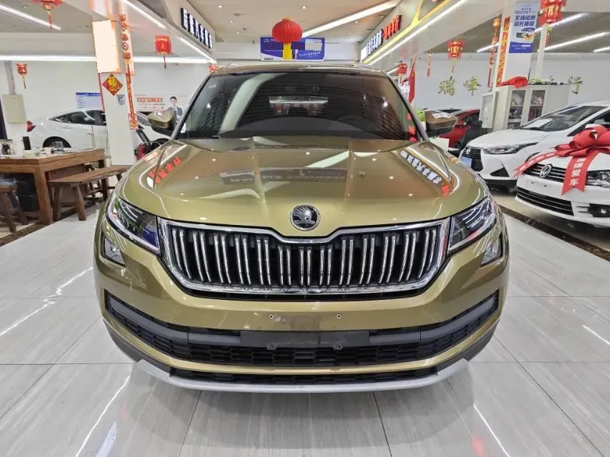 2018 Skoda Kodiak 2.0T 186HP L4 7DCT,autocango,china used car exporter,china ev exporter,chinese used car exporter,chinese used ev exporter