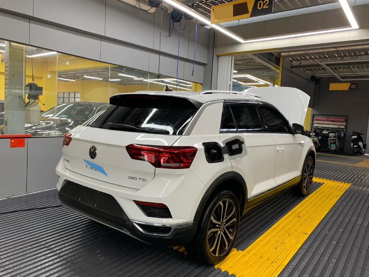 2022 Volkswagen T-Roc 1.4T 150HP L4 7DCT,autocango,china used car exporter,china ev exporter,chinese used car exporter,chinese used ev exporter