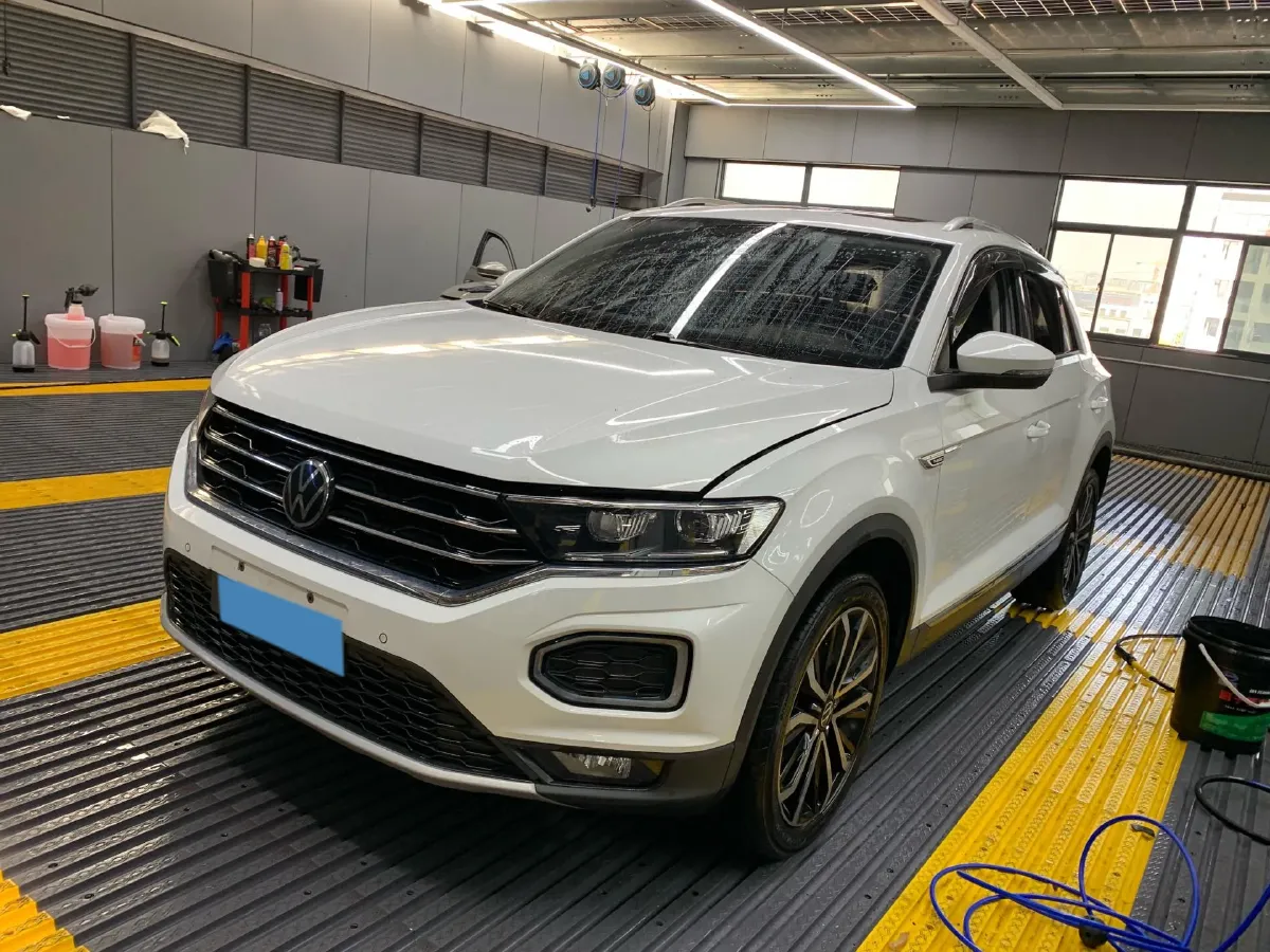 2022 Volkswagen T-Roc 1.4T 150HP L4 7DCT,autocango,china used car exporter,china ev exporter,chinese used car exporter,chinese used ev exporter