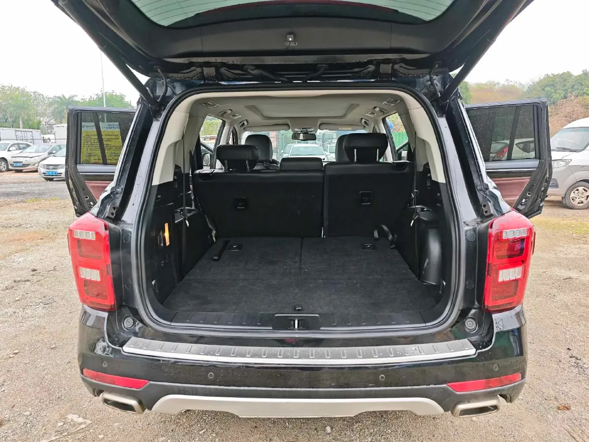 2017 GAC Trumpchi GS8 2.0T 201HP L4 6AT,autocango,china used car exporter,china ev exporter,chinese used car exporter,chinese used ev exporter