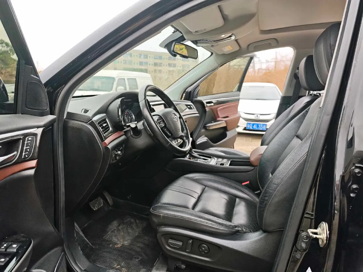 2017 GAC Trumpchi GS8 2.0T 201HP L4 6AT,autocango,china used car exporter,china ev exporter,chinese used car exporter,chinese used ev exporter