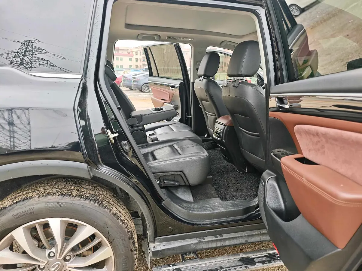 2017 GAC Trumpchi GS8 2.0T 201HP L4 6AT,autocango,china used car exporter,china ev exporter,chinese used car exporter,chinese used ev exporter