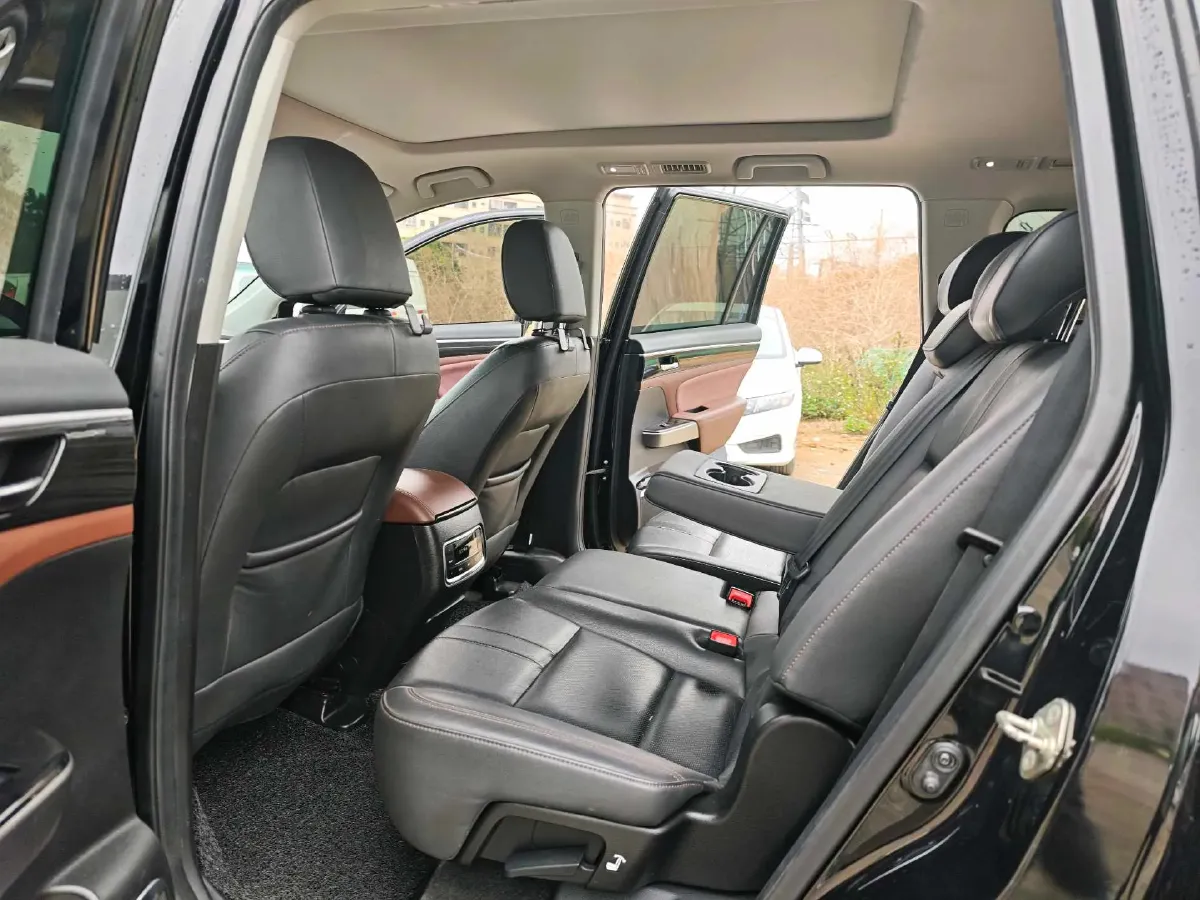 2017 GAC Trumpchi GS8 2.0T 201HP L4 6AT,autocango,china used car exporter,china ev exporter,chinese used car exporter,chinese used ev exporter