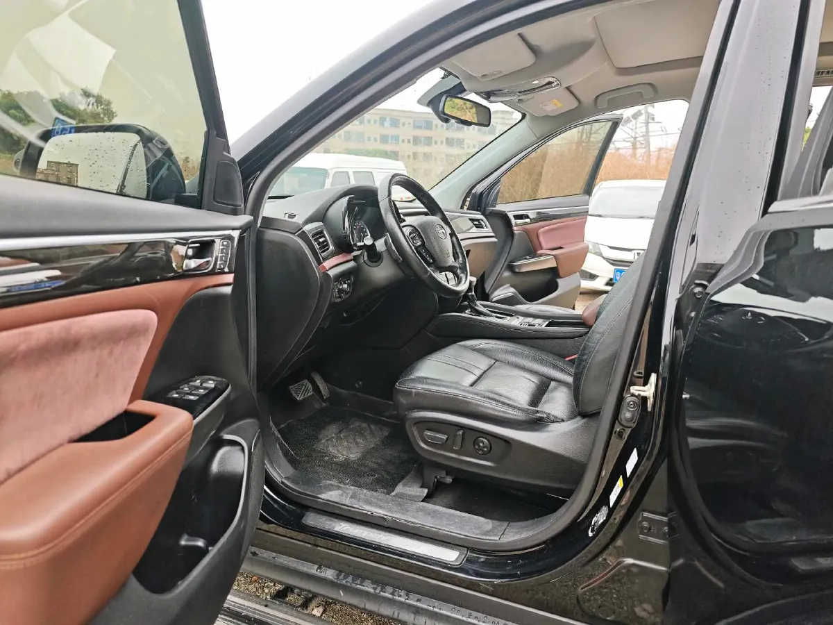 2017 GAC Trumpchi GS8 2.0T 201HP L4 6AT,autocango,china used car exporter,china ev exporter,chinese used car exporter,chinese used ev exporter