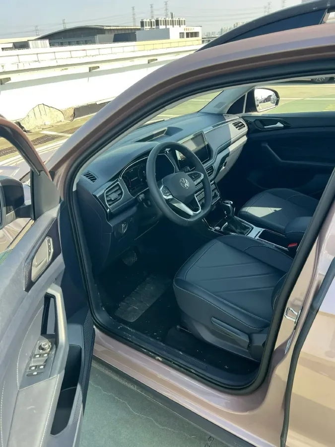 2025 Volkswagen Tharu 1.5T 160HP L4 7DCT,autocango,china used car exporter,china ev exporter,chinese used car exporter,chinese used ev exporter