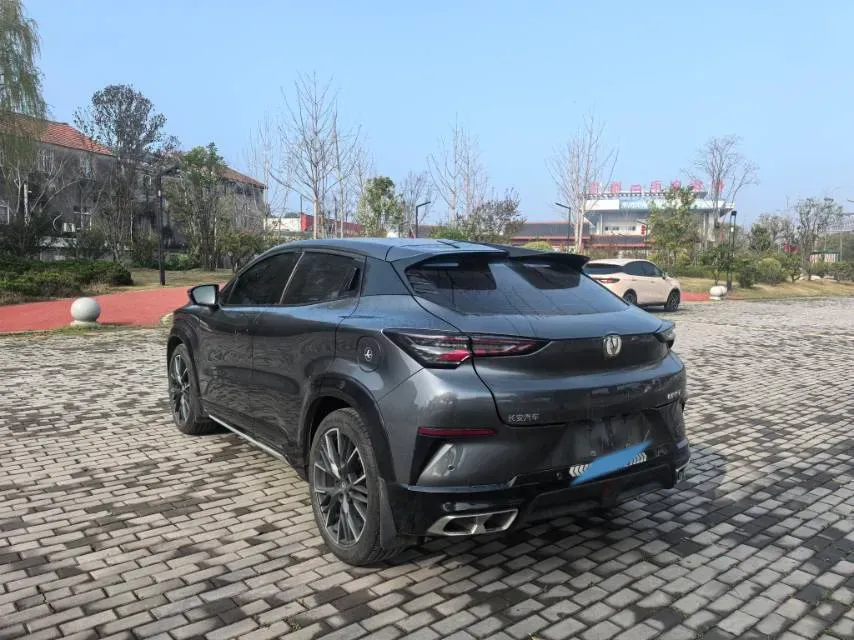 2023 ChangAn UNI-T 1.5T 188HP L4 7DCT,autocango,china used car exporter,china ev exporter,chinese used car exporter,chinese used ev exporter