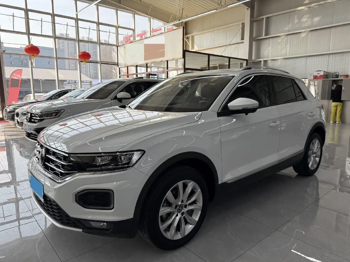 2022 Volkswagen T-Roc 1.4T 150HP L4 7DCT,autocango,china used car exporter,china ev exporter,chinese used car exporter,chinese used ev exporter