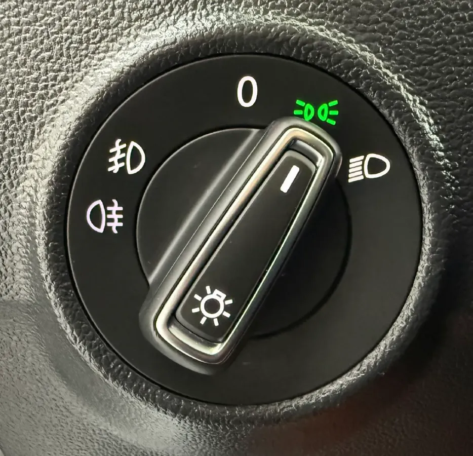 2022 Volkswagen T-Roc 1.4T 150HP L4 7DCT,autocango,china used car exporter,china ev exporter,chinese used car exporter,chinese used ev exporter