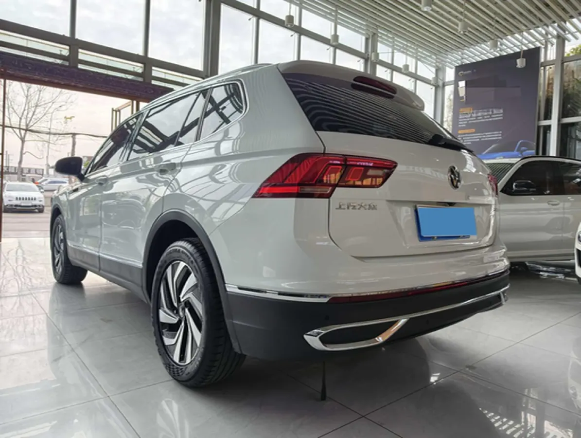 2023 Volkswagen Tiguan L 1.5T 160HP L4 7DCT,autocango,china used car exporter,china ev exporter,chinese used car exporter,chinese used ev exporter
