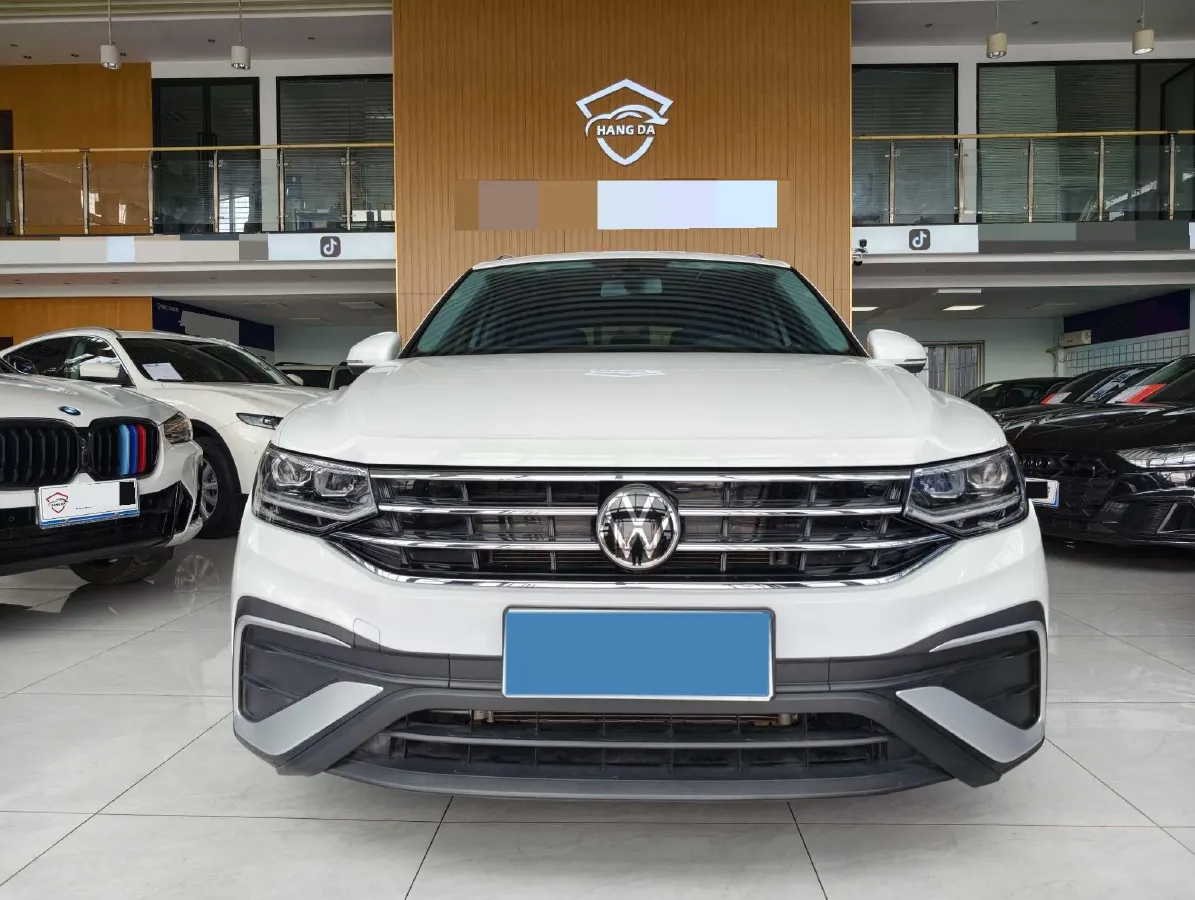 2023 Volkswagen Tiguan L 1.5T 160HP L4 7DCT,autocango,china used car exporter,china ev exporter,chinese used car exporter,chinese used ev exporter