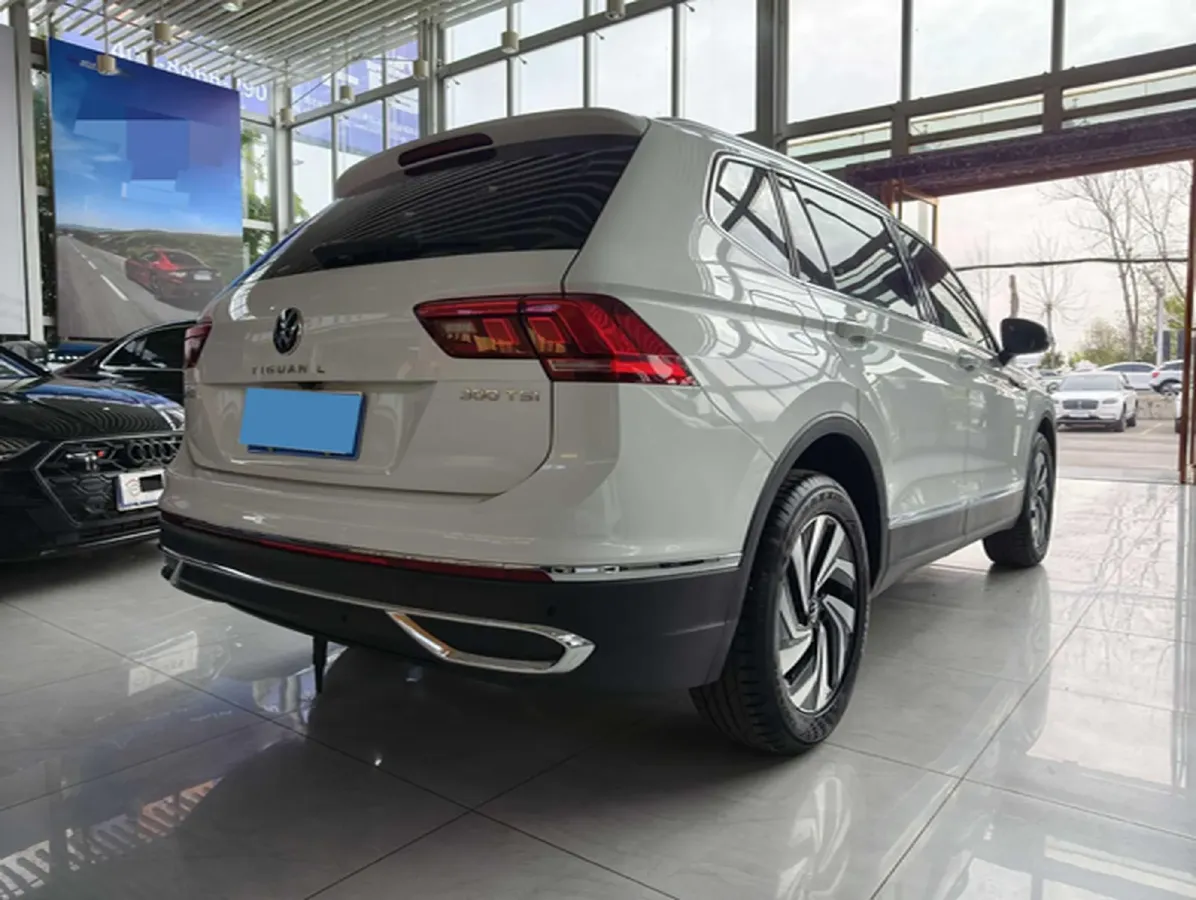 2023 Volkswagen Tiguan L 1.5T 160HP L4 7DCT,autocango,china used car exporter,china ev exporter,chinese used car exporter,chinese used ev exporter