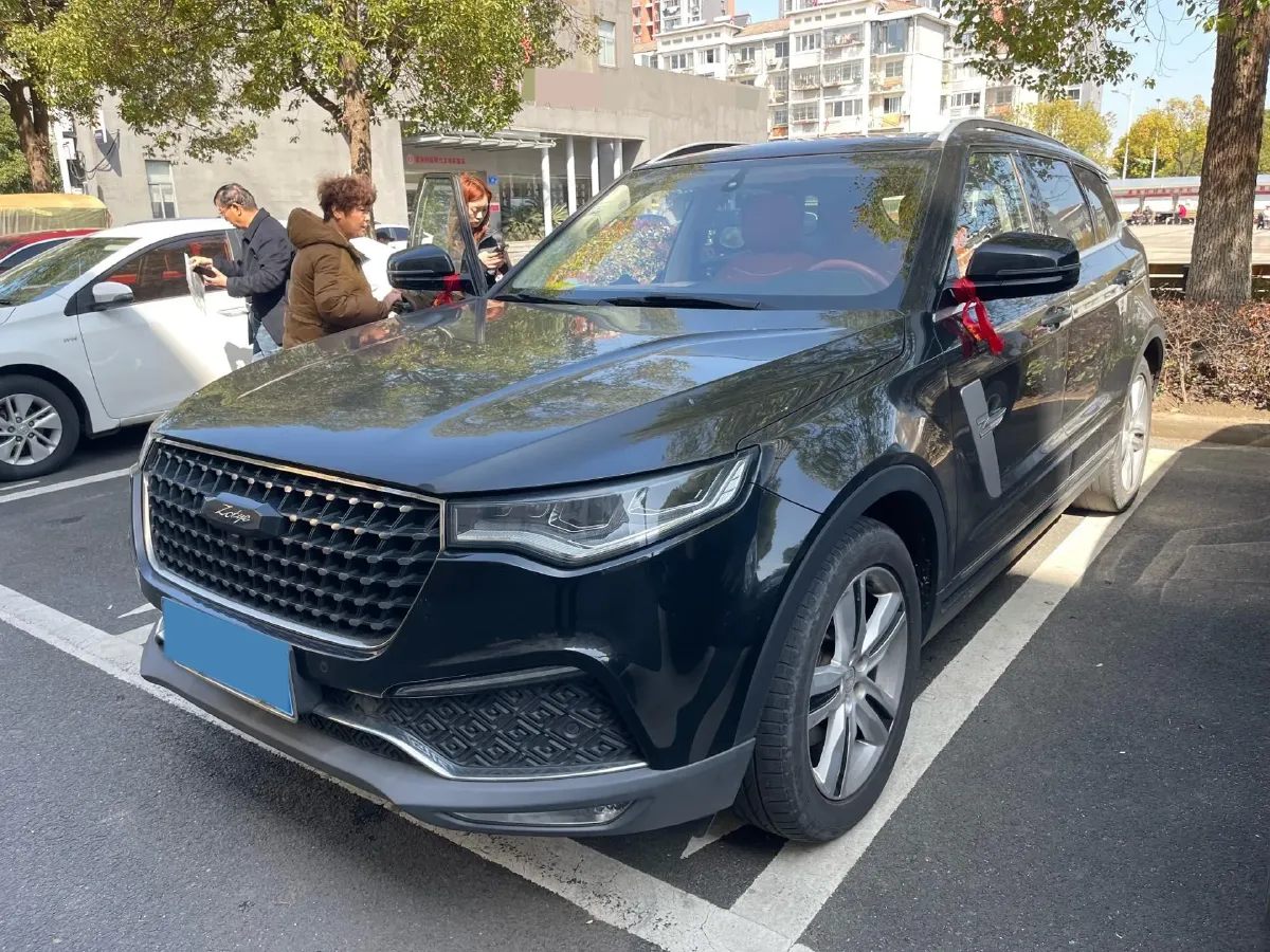 2017 Zotye T700 1.8T 177HP L4 6DCT,autocango,china used car exporter,china ev exporter,chinese used car exporter,chinese used ev exporter