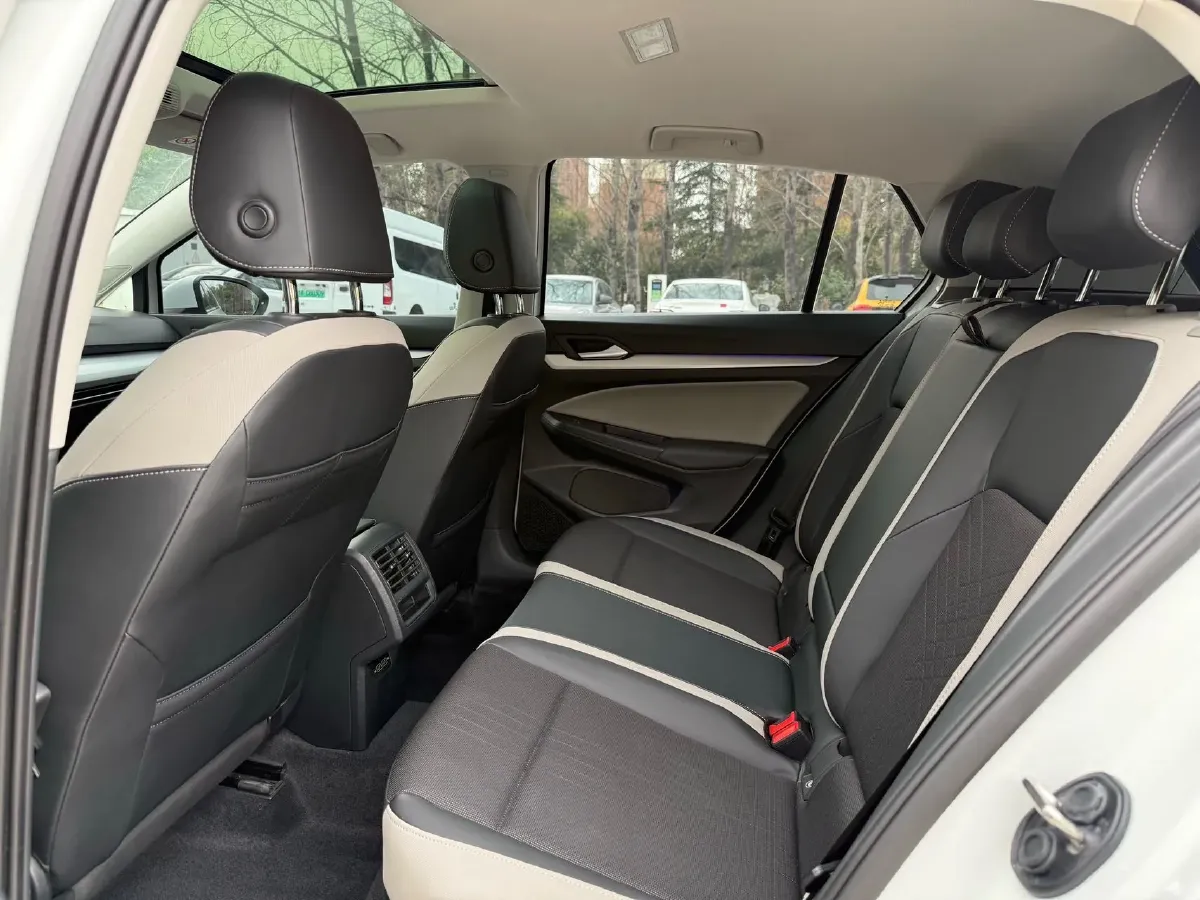 2021 Volkswagen Golf 1.4T 150HP L4 7DCT,autocango,china used car exporter,china ev exporter,chinese used car exporter,chinese used ev exporter