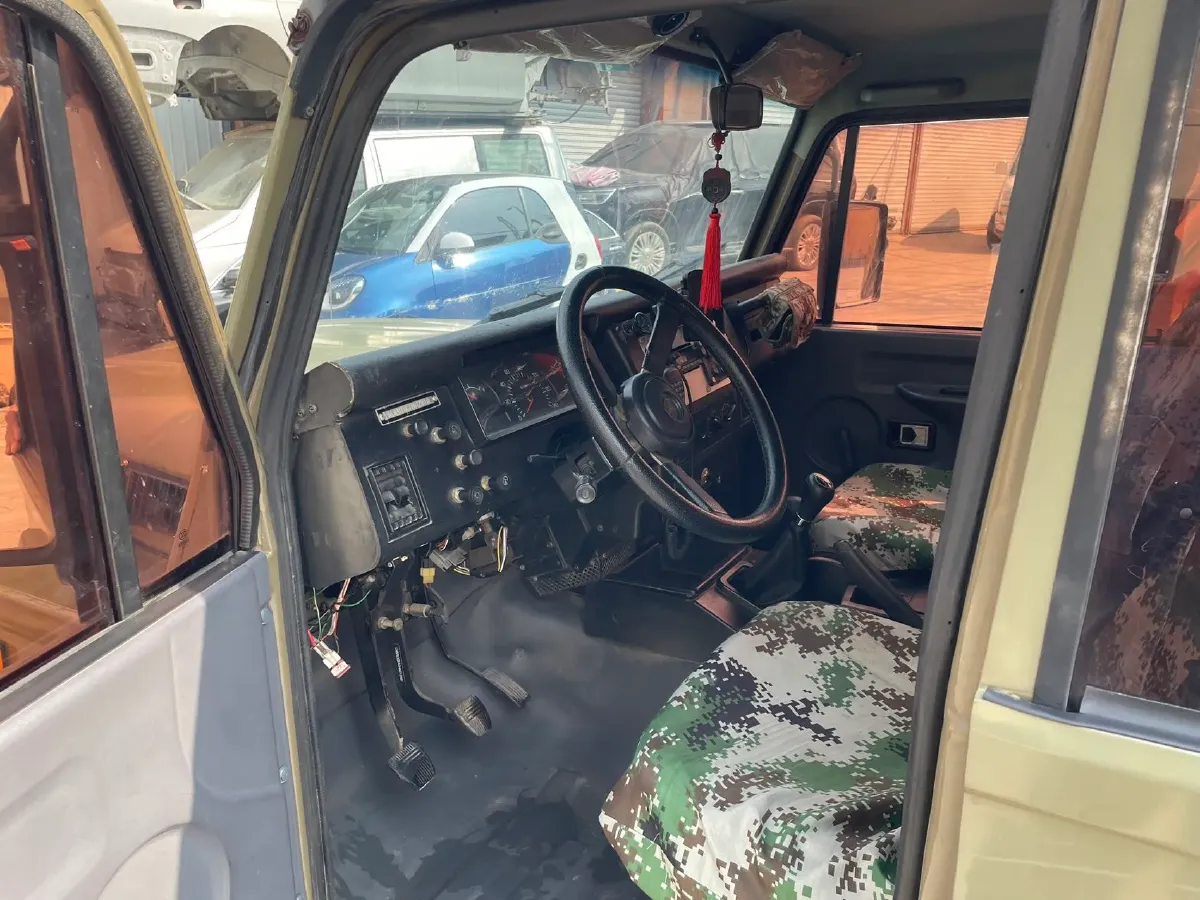 2016 BAW 212 2.0L 102HP L4 5MT,autocango,china used car exporter,china ev exporter,chinese used car exporter,chinese used ev exporter